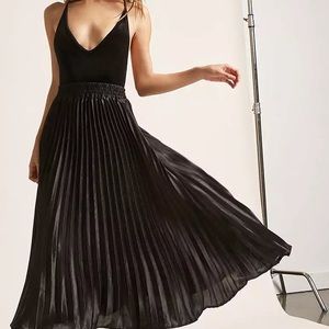 *2 for $20* Accordion Pleated Maxi Skirt